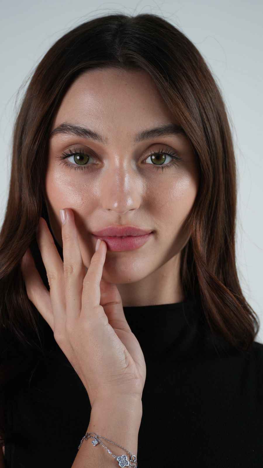 Ice Pistachio – Yearly Contact Lenses (14.5mm)